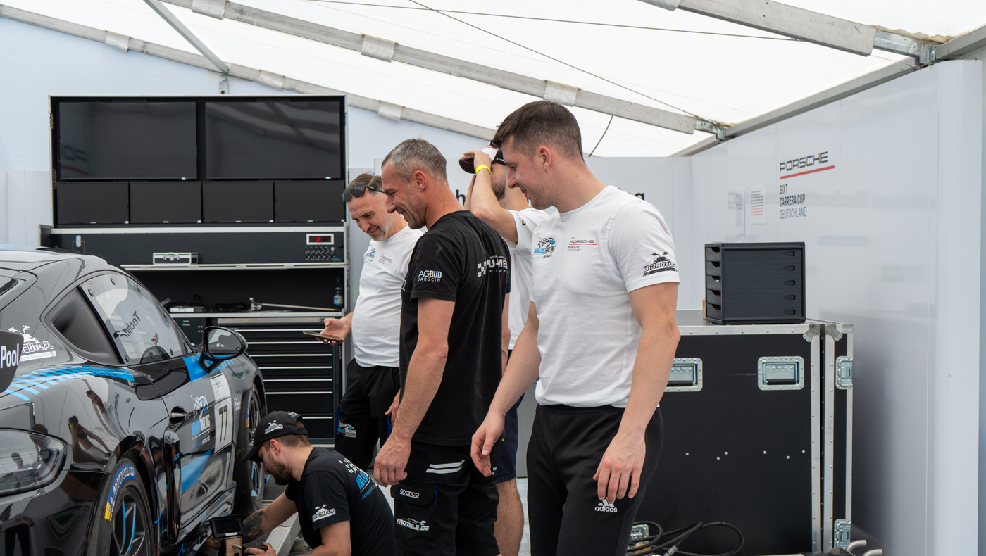 Nikos Racing