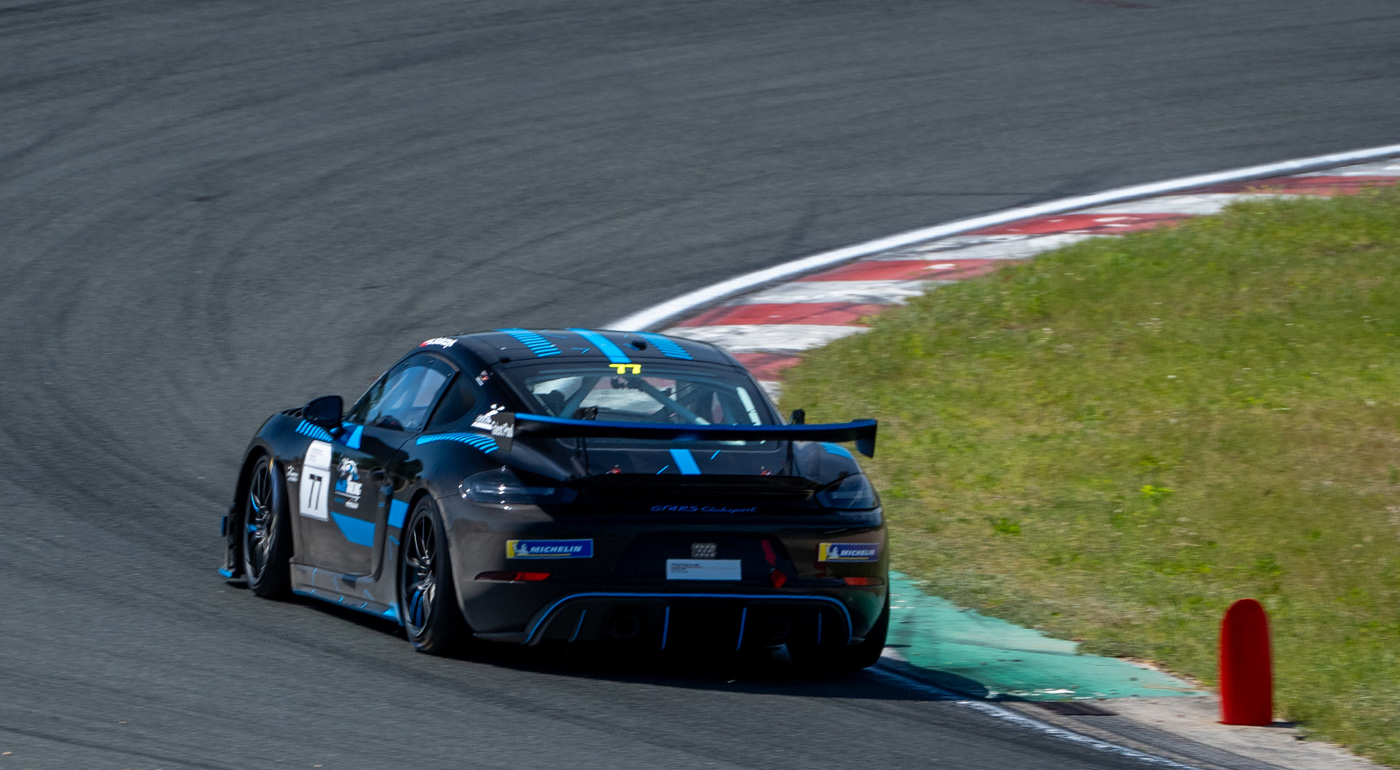Nikos Racing